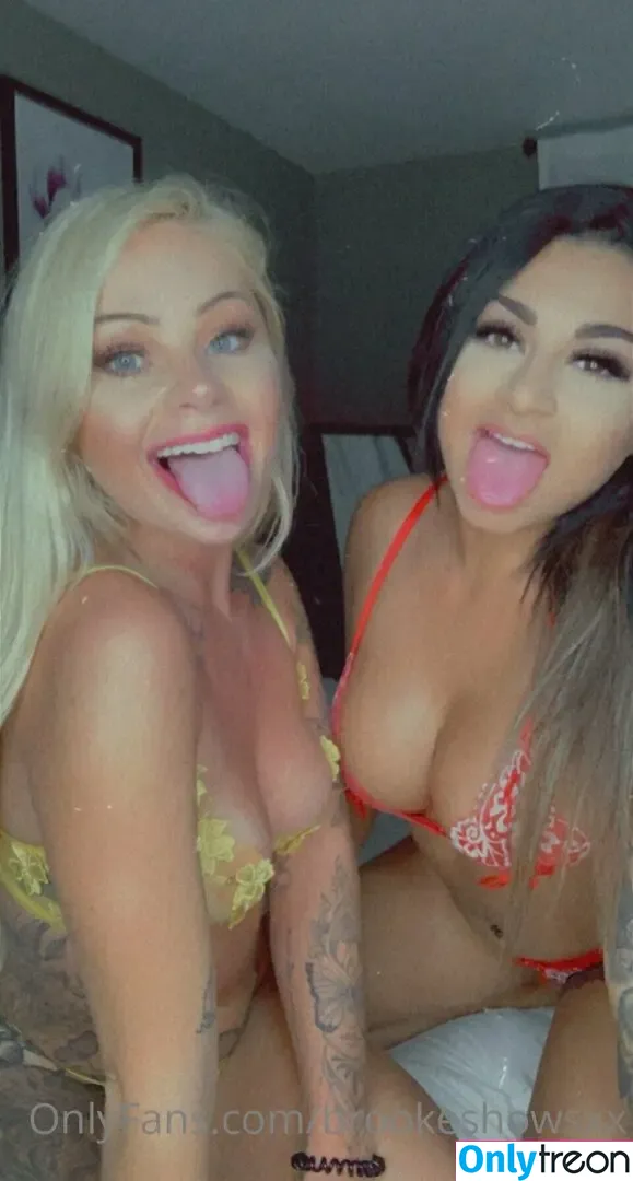 brookeshowsxx nude photo #1523 (brookeshowsxx)