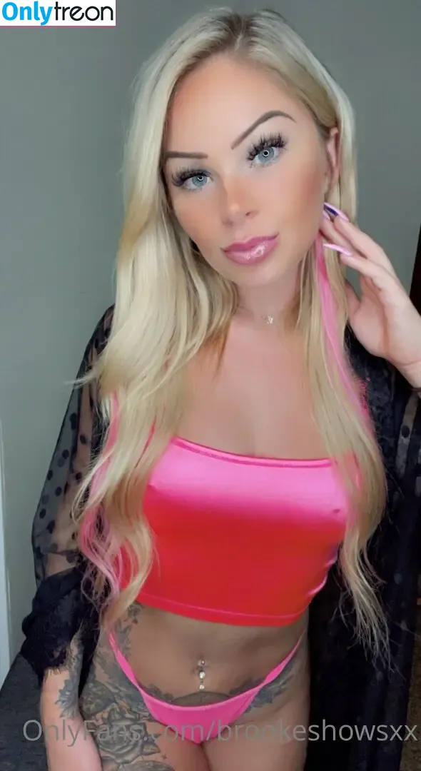 brookeshowsxx nude photo #1838 (brookeshowsxx)