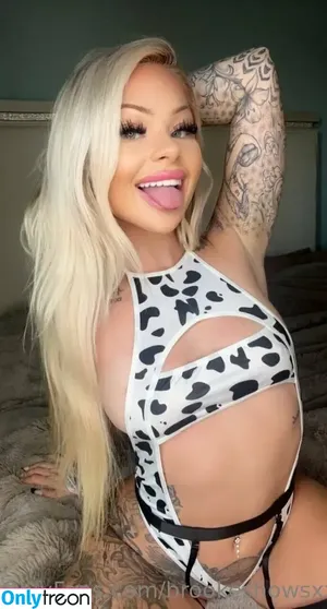 brookeshowsxx nude photo #2534