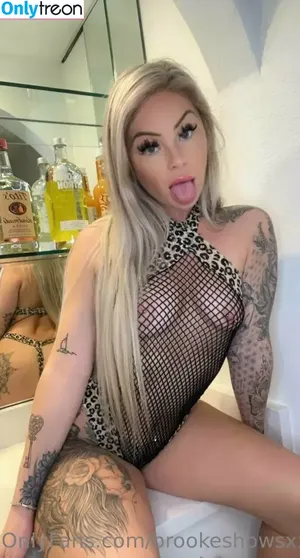 brookeshowsxx nude photo #2763