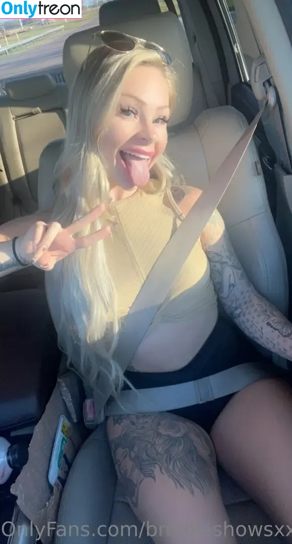 brookeshowsxx nude photo #2032 (brookeshowsxx)