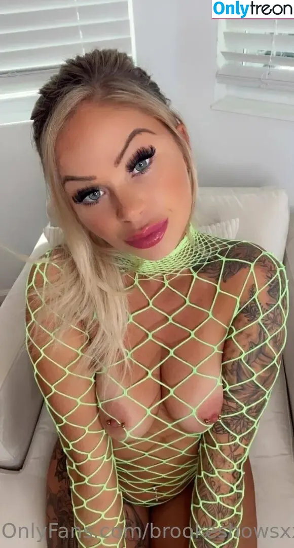 brookeshowsxx nude photo #2651 (brookeshowsxx)