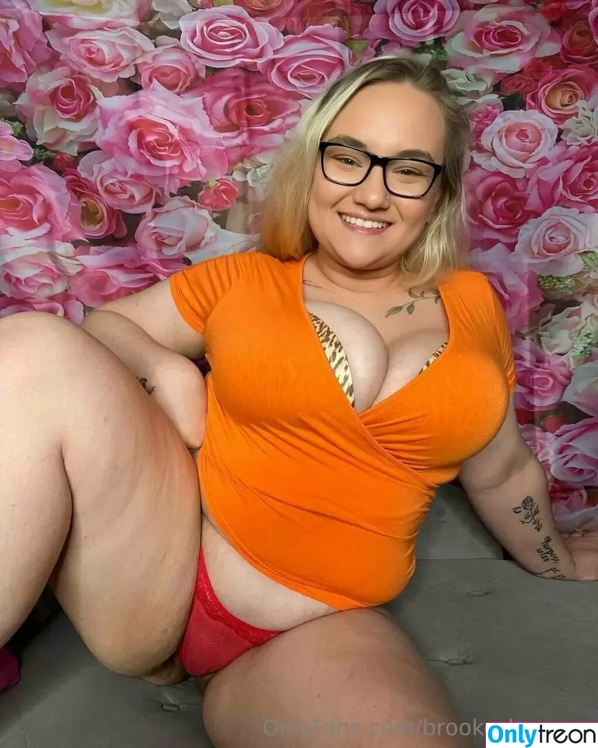 brookeshowsxx nude photo #2981 (brookeshowsxx)
