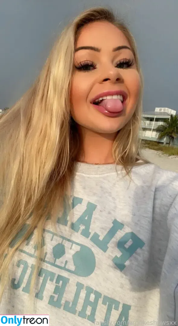brookeshowsxx nude photo #3327 (brookeshowsxx)