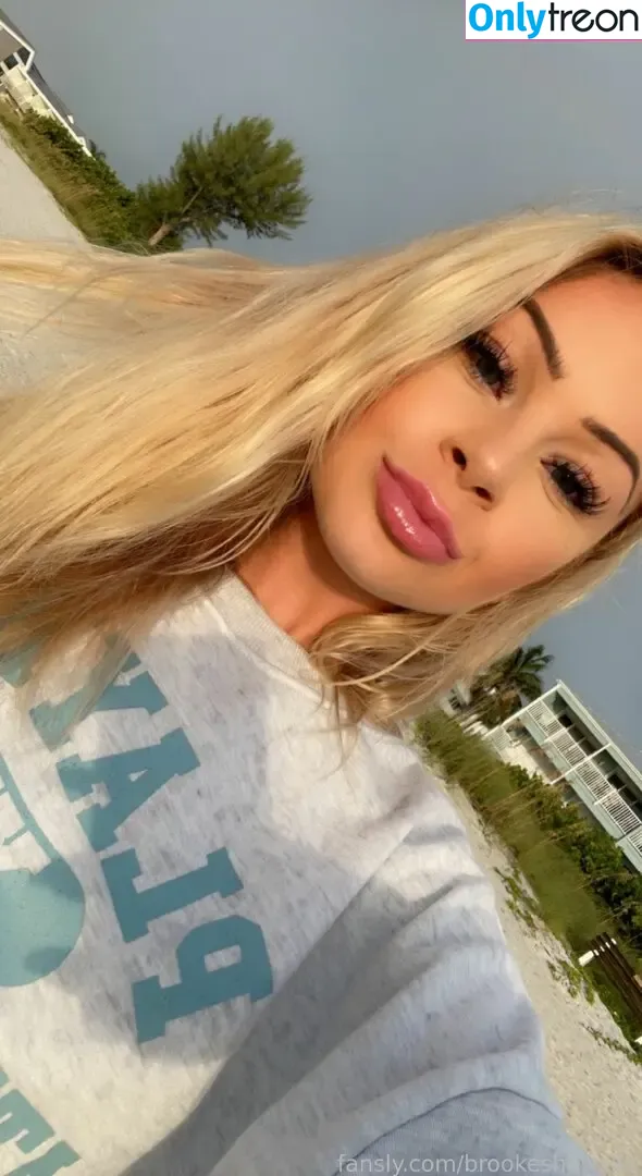 brookeshowsxx nude photo #3328 (brookeshowsxx)