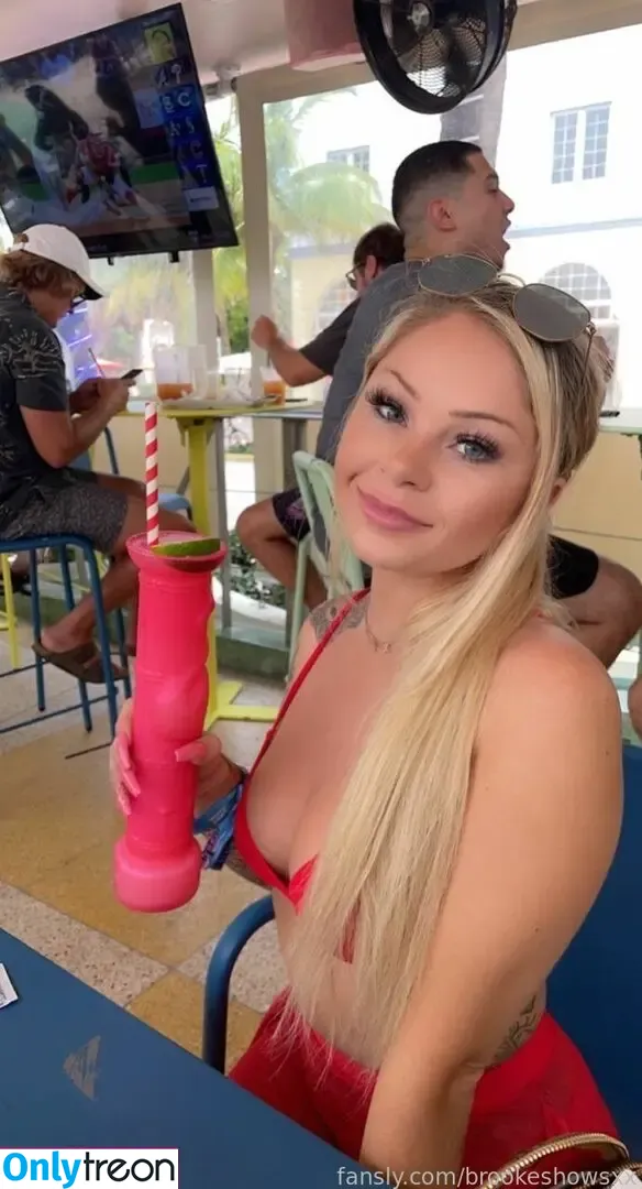 brookeshowsxx nude photo #3567 (brookeshowsxx)