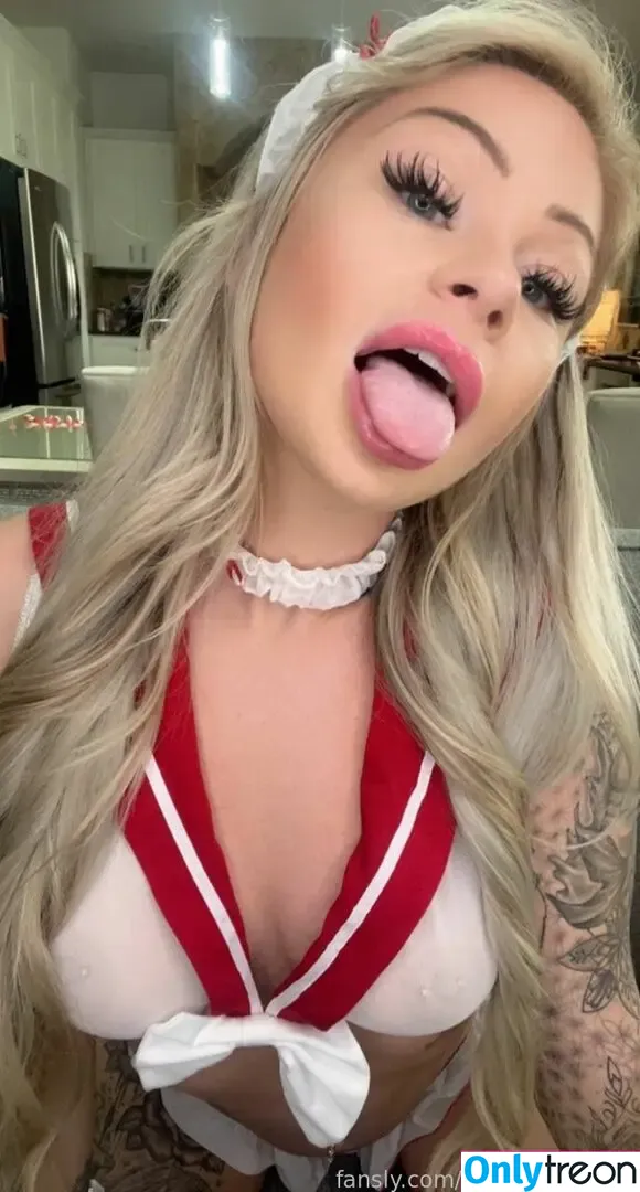 brookeshowsxx nude photo #3619 (brookeshowsxx)