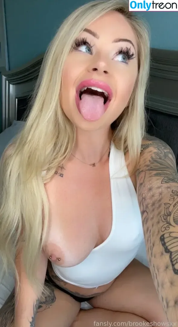 brookeshowsxx nude photo #3696 (brookeshowsxx)