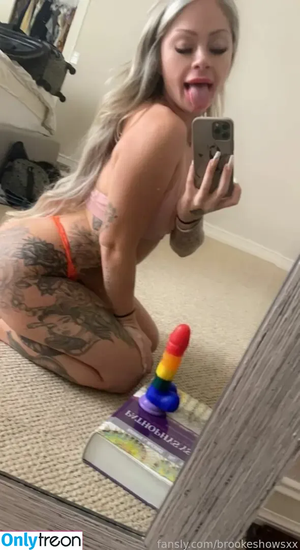 brookeshowsxx nude photo #3710 (brookeshowsxx)