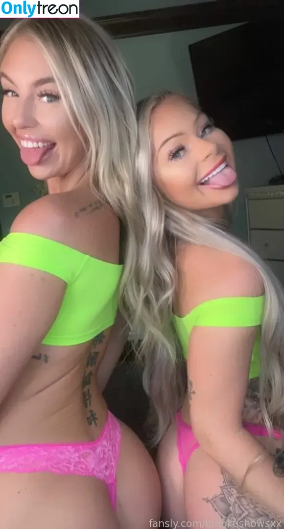 brookeshowsxx nude photo #3736 (brookeshowsxx)