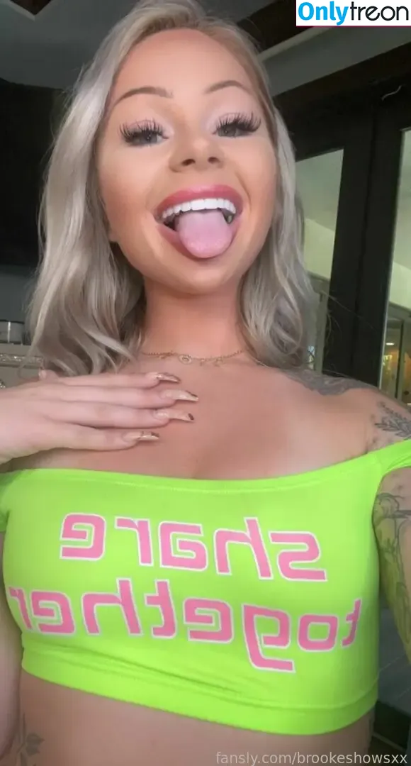 brookeshowsxx nude photo #3755 (brookeshowsxx)