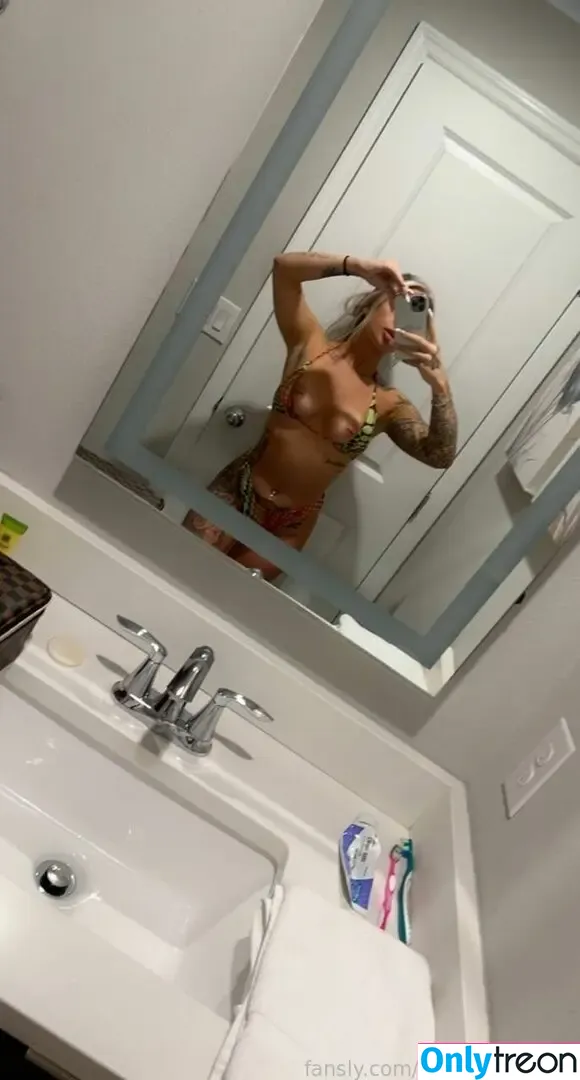 brookeshowsxx nude photo #3866 (brookeshowsxx)