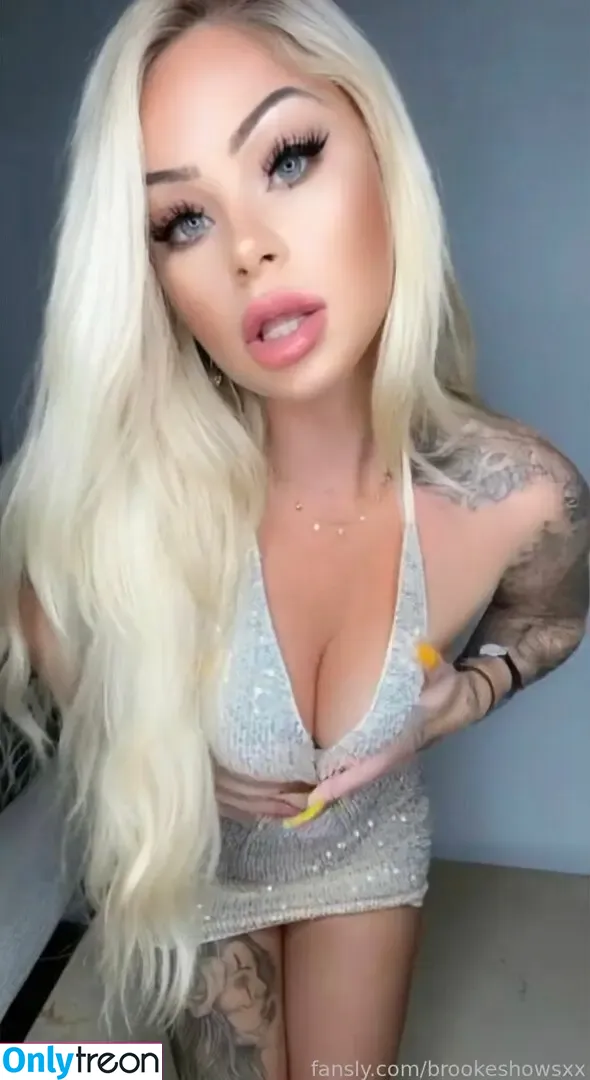 brookeshowsxx nude photo #3950 (brookeshowsxx)