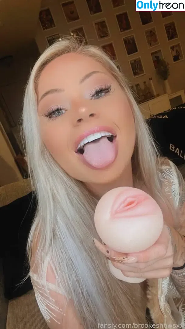 brookeshowsxx nude photo #3958 (brookeshowsxx)