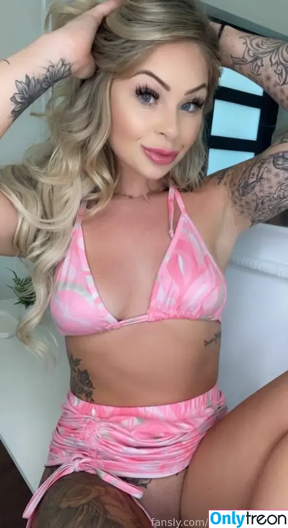brookeshowsxx nude photo #4215 (brookeshowsxx)