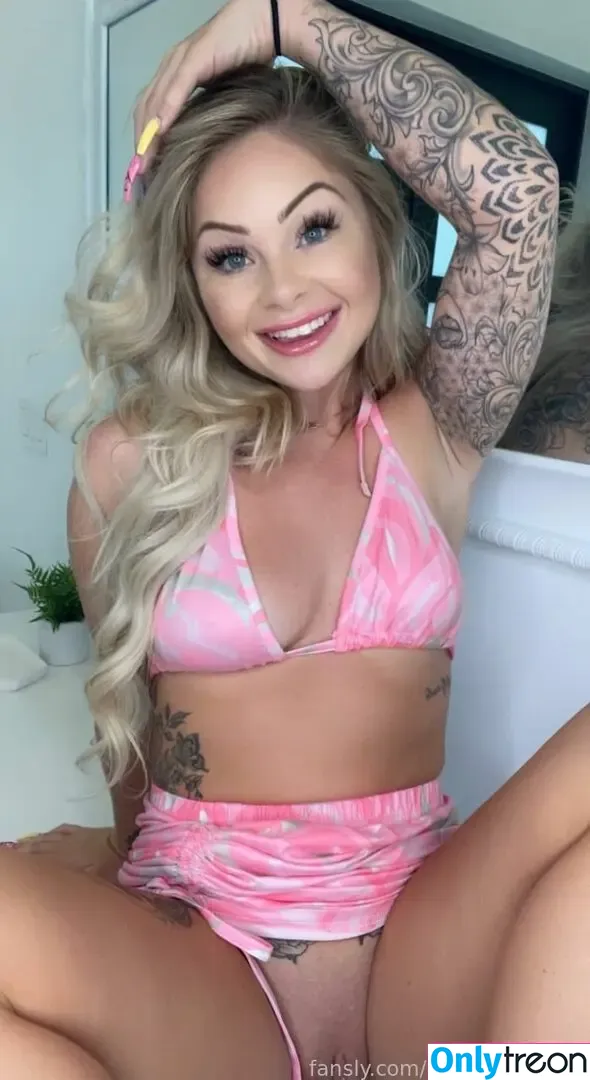 brookeshowsxx nude photo #4217 (brookeshowsxx)