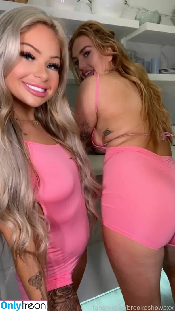 brookeshowsxx nude photo #4233 (brookeshowsxx)
