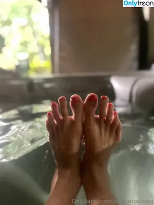 brooketootsies / brookeescotto nude photo #0001