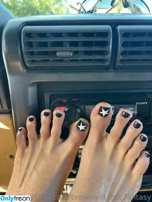 browngirl.foot.fantasy / thekiickback nude photo #0015
