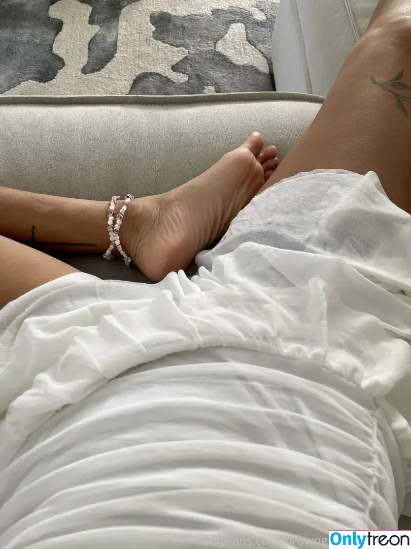 browngirl.foot.fantasy nude photo #0010 (thekiickback)