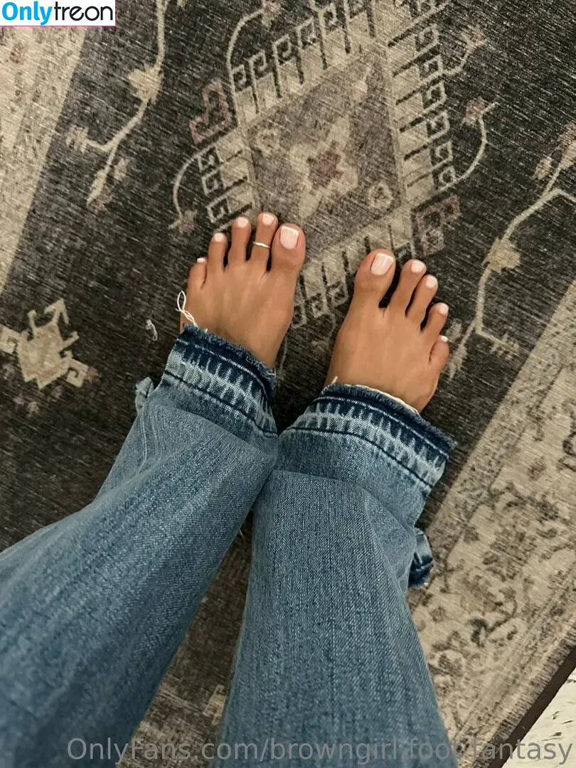 browngirl.foot.fantasy nude photo #0021 (thekiickback)