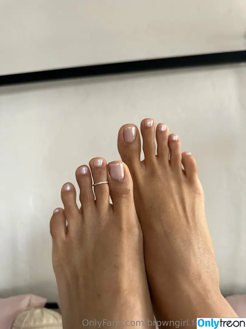browngirl.foot.fantasy nude photo #0036 (thekiickback)