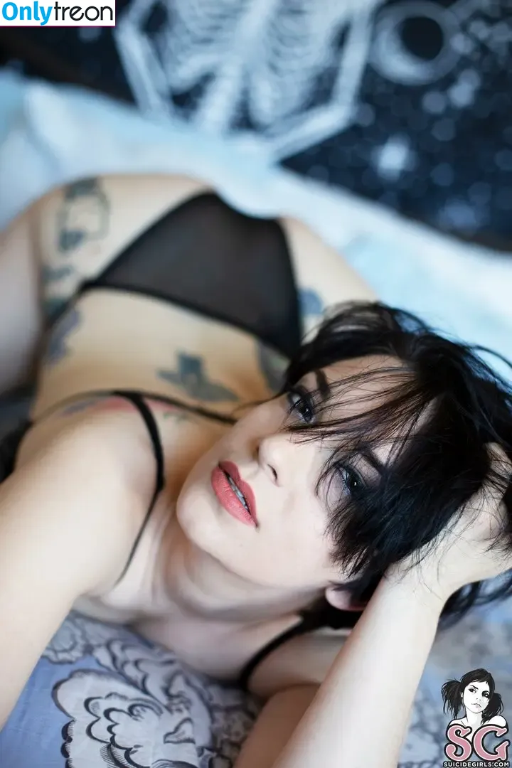 Brujaja nude photo #0019 (brujajagaming / brujitaburbuja)