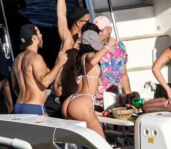 Bruna Marquezine / brumarquezine / brunamarquezine nude photo #0051