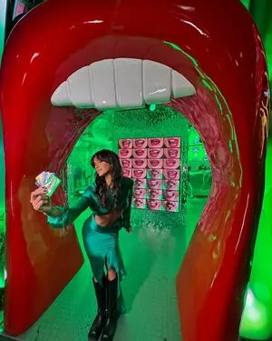 Bruna Marquezine / brumarquezine / brunamarquezine nude photo #0455