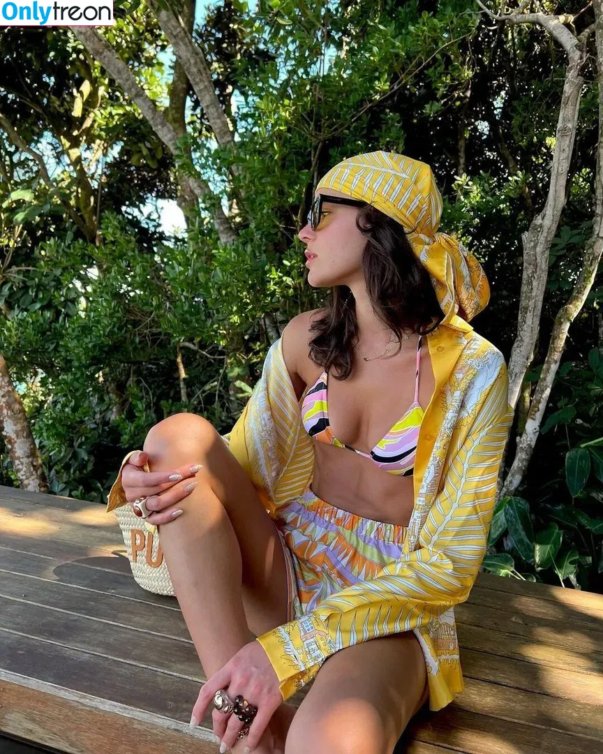 Bruna Marquezine nude photo #0041 (brumarquezine / brunamarquezine)
