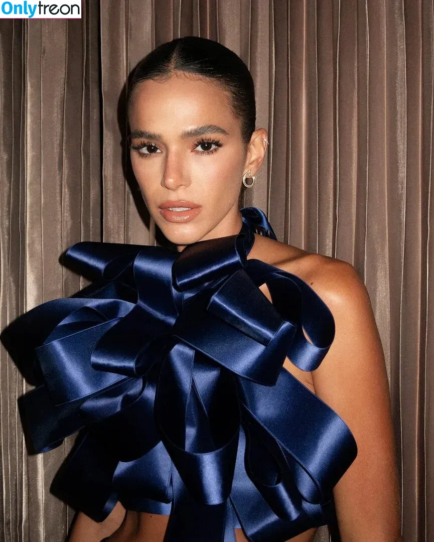 Bruna Marquezine nude photo #0177 (brumarquezine / brunamarquezine)
