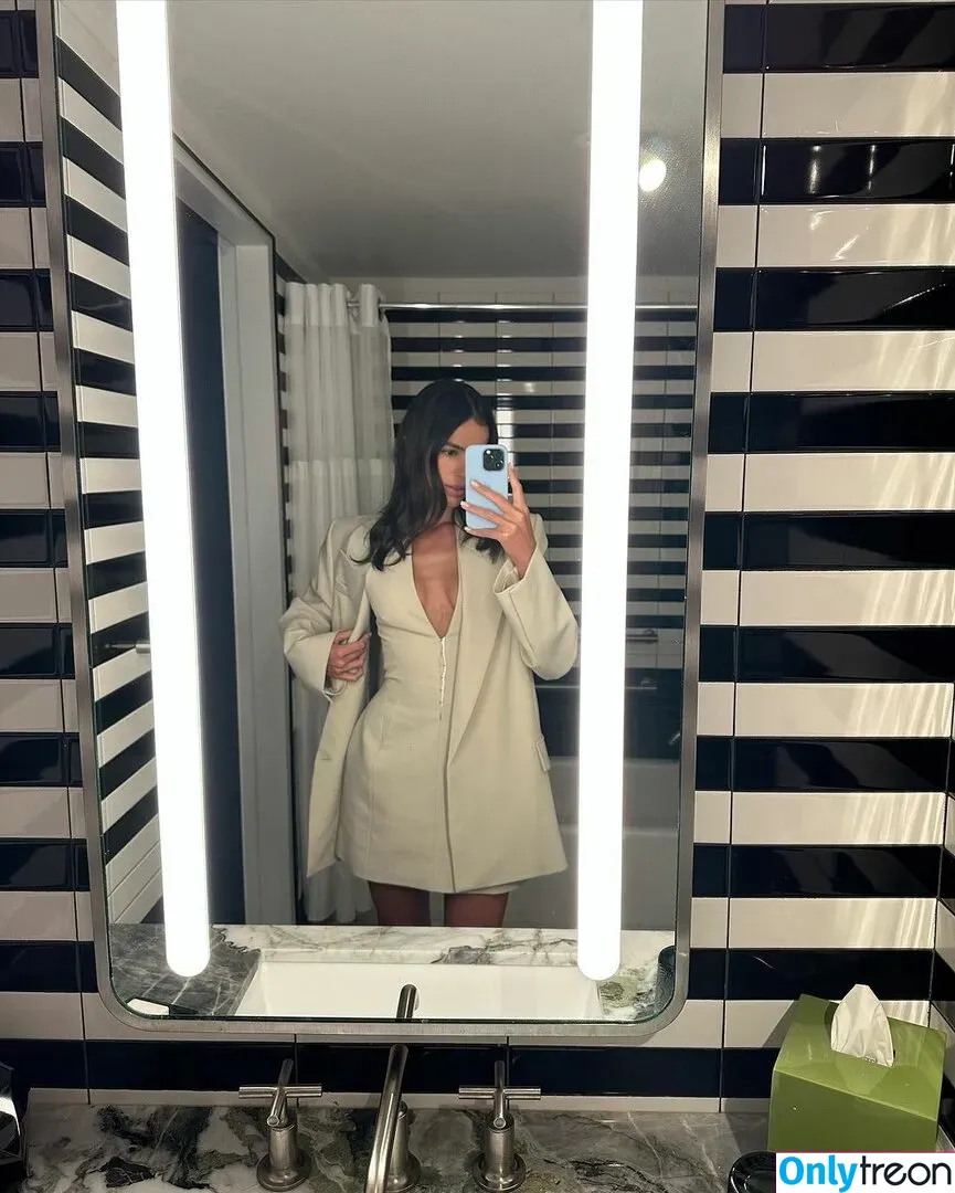 Bruna Marquezine nude photo #0215 (brumarquezine / brunamarquezine)
