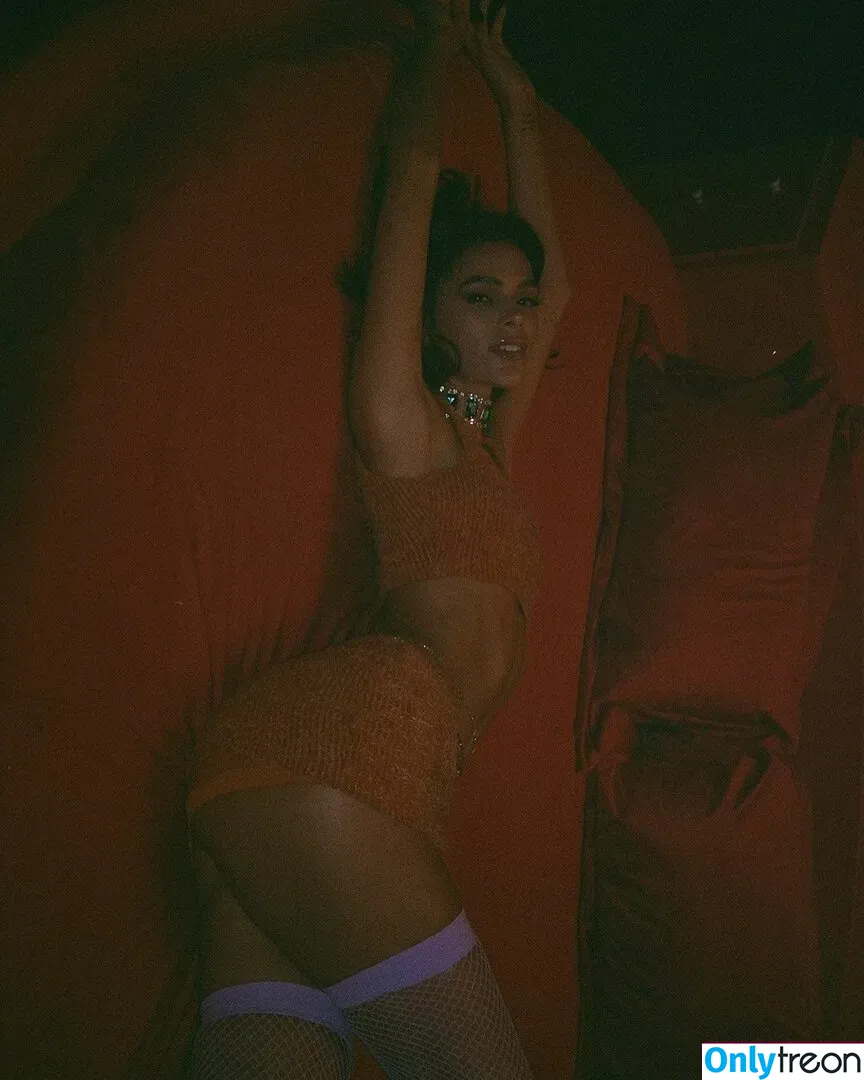 Bruna Marquezine nude photo #0261 (brumarquezine / brunamarquezine)
