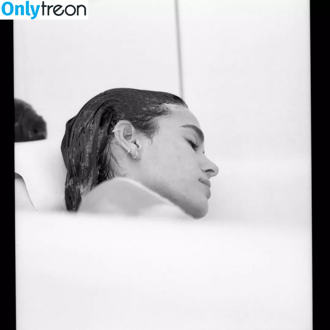 Bruna Marquezine nude photo #0548 (brumarquezine / brunamarquezine)