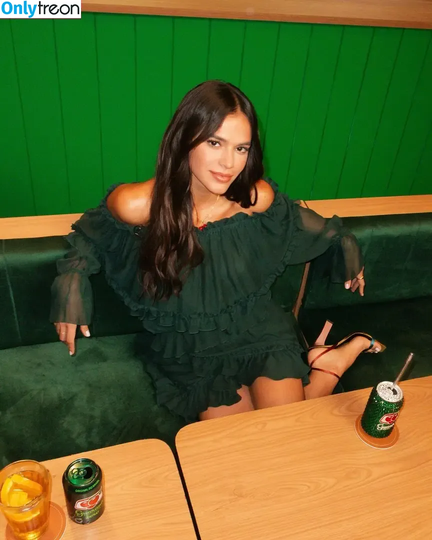 Bruna Marquezine nude photo #0839 (brumarquezine / brunamarquezine)