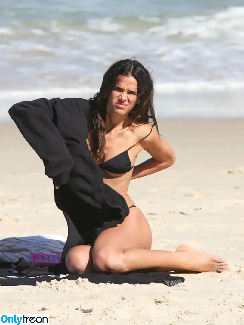 Bruna Marquezine nude photo #0900 (brumarquezine / brunamarquezine)
