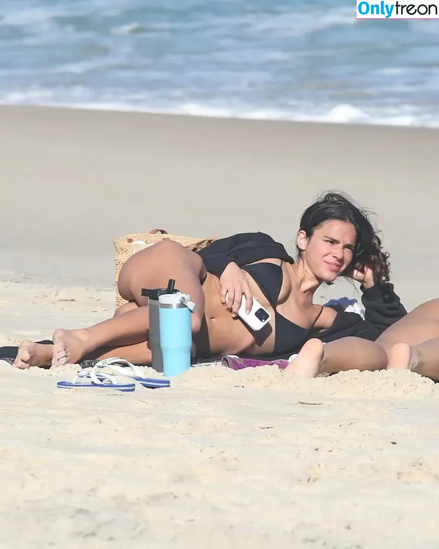 Bruna Marquezine nude photo #0906 (brumarquezine / brunamarquezine)