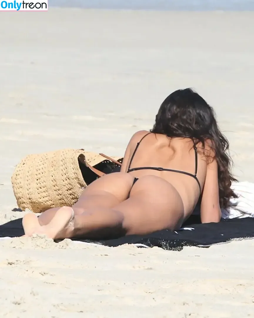 Bruna Marquezine nude photo #0949 (brumarquezine / brunamarquezine)
