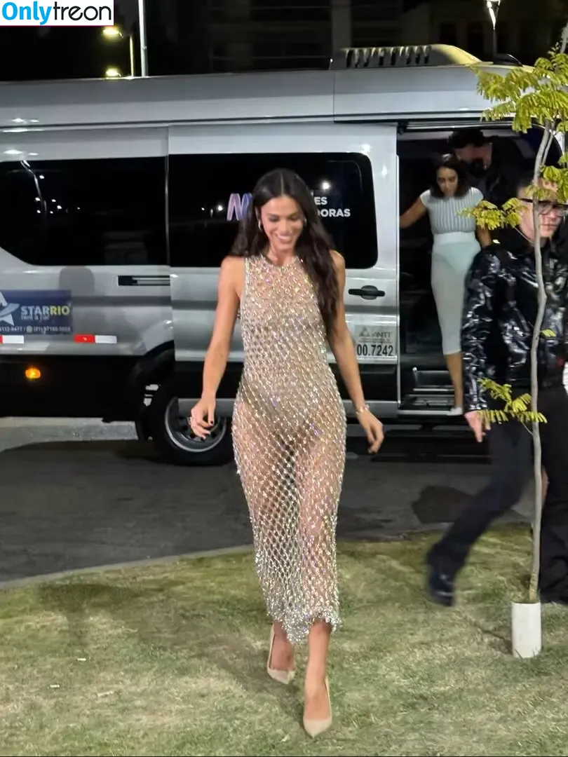Bruna Marquezine nude photo #0972 (brumarquezine / brunamarquezine)