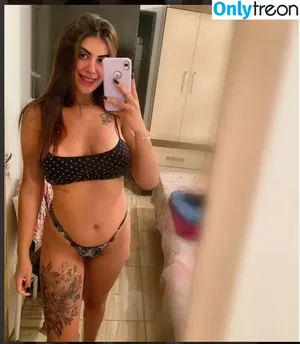 bruuszss / 288696235 / bruuss / pimentinha / 𝘉𝘳𝘶𝘶𝘩 ou bruna salles nude photo #0004