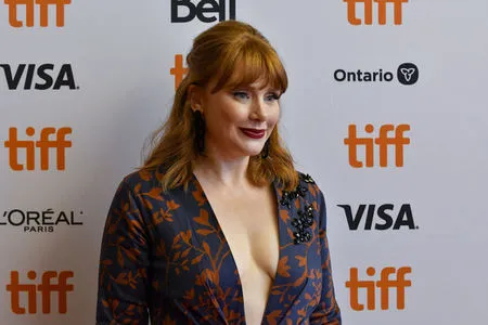 Bryce Dallas Howard / brycedhoward nude photo #0029