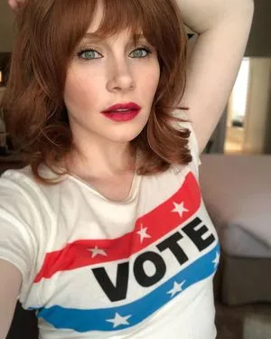 Bryce Dallas Howard / brycedhoward nude photo #0051