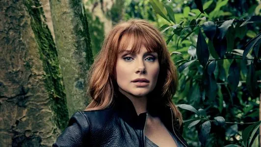 Bryce Dallas Howard / brycedhoward nude photo #0080