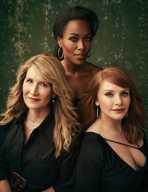 Bryce Dallas Howard / brycedhoward nude photo #0124