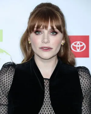 Bryce Dallas Howard / brycedhoward nude photo #0222