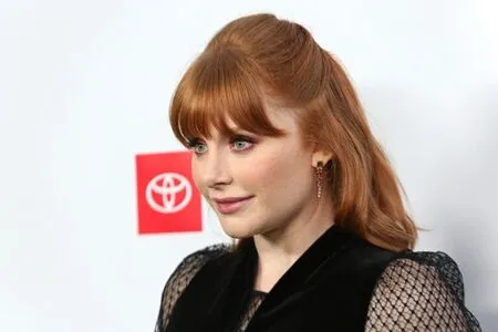 Bryce Dallas Howard / brycedhoward nude photo #0228