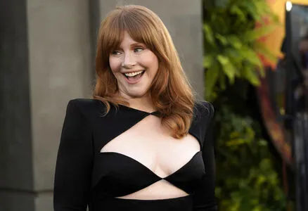 Bryce Dallas Howard / brycedhoward nude photo #0379