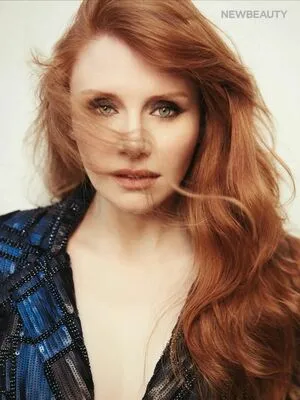 Bryce Dallas Howard / brycedhoward nude photo #0433