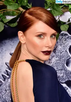 Bryce Dallas Howard / brycedhoward nude photo #0599
