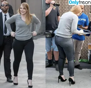 Bryce Dallas Howard / brycedhoward nude photo #0624